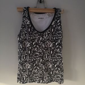 Danskin women sports top